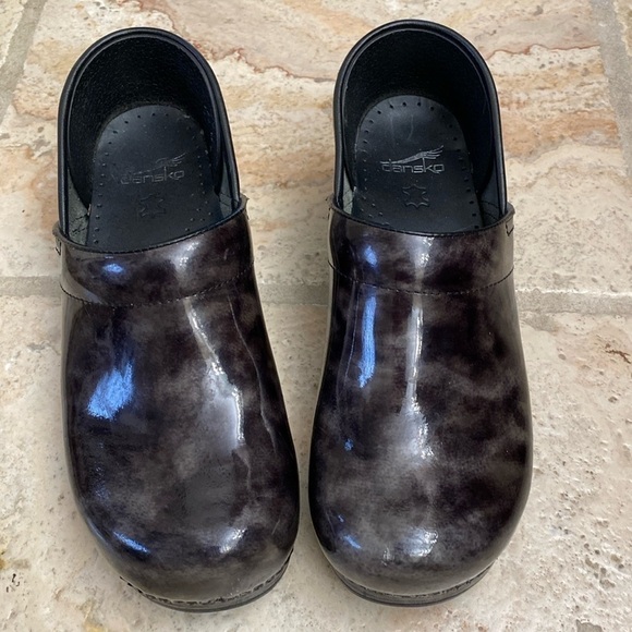 Dansko Clog Womens Sz 41 Black silver Marble Patent Leather Nurse Comfort - Picture 2 of 9